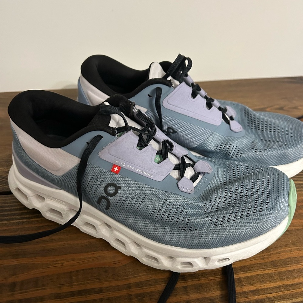 Women’s ON Cloud Stratus Running Shoes